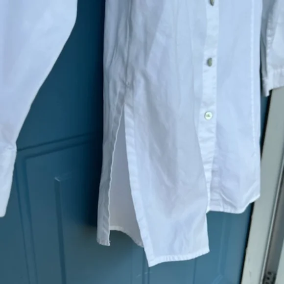 CHICOS WHITE BUTTON COASTAL GRANNY LONG SHIRT SIZE 1 - Picture 7 of 16